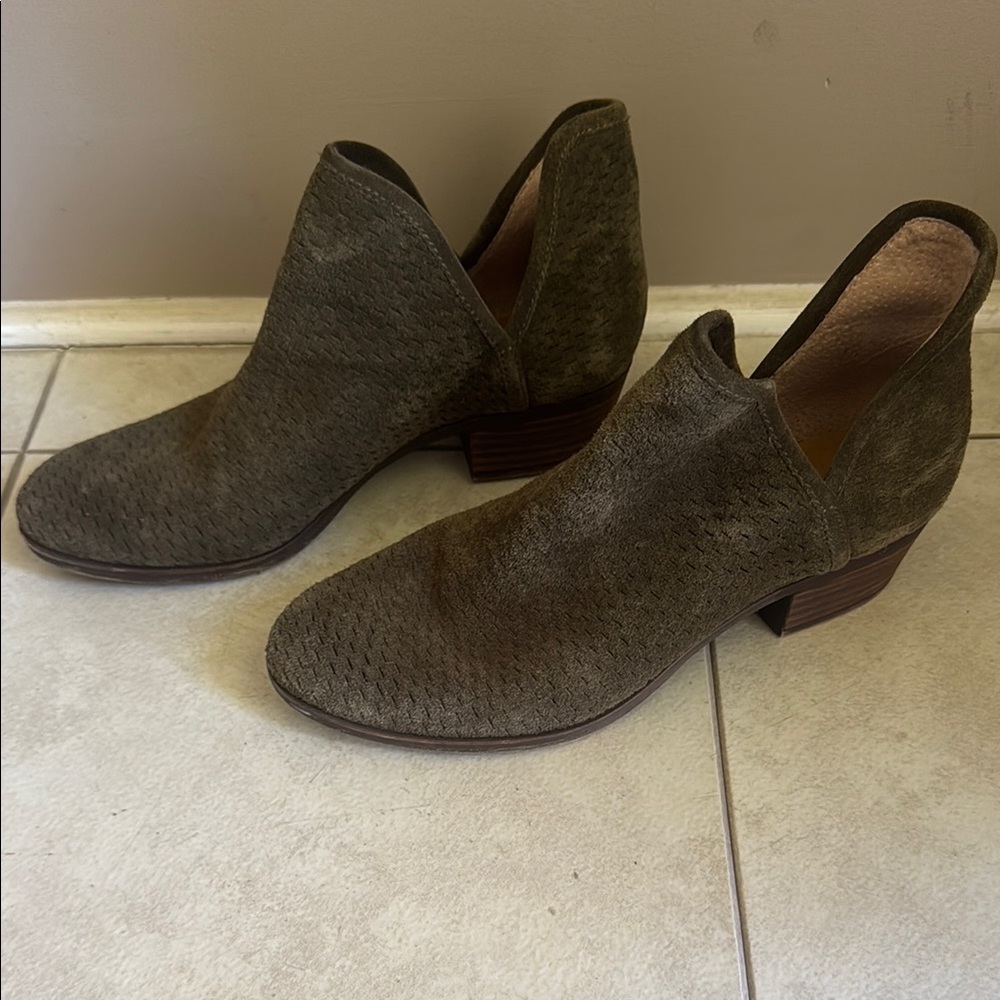 Lucky Brand Baley Women's Suede Ankle Boots—Size 9M